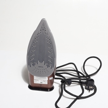 Naparovacia žehlička Grundig SI 8050