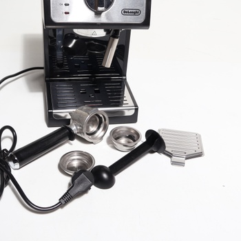 Pákové espresso De'Longhi ECP3321BK
