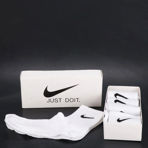Biele športové ponožky Nike - Vel. 32