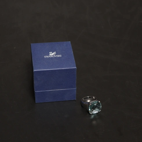 Dámský střibrný prsten Swarovski průmer 15mm