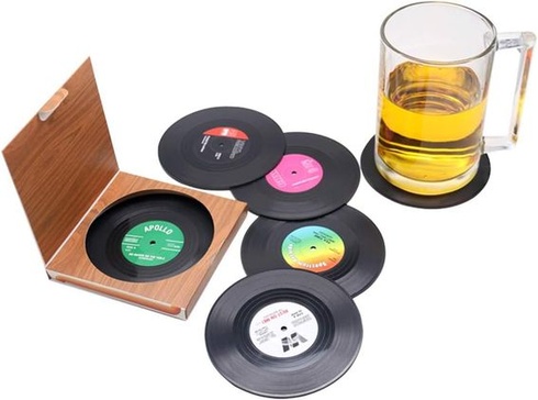 6 retro vinylových tácok v štýle LP dosiek, podložky pod tégliky, protišmykové izolačné podložky