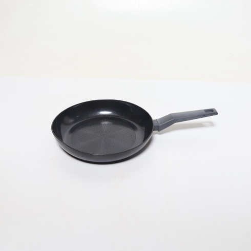 Panvica Fackelmann čierna 28 cm nepriľnavá