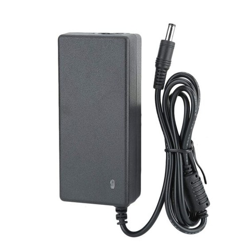 Počítačový doplnok, náhradný napájací zdroj pre notebook 19V 3,42A s konektorom 5,5x2,5mm,