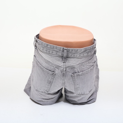 Dámske džínsy veľkosť 38EUR
