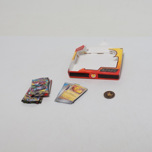 Kartová hra Pokémon Trading: Kolekcia Pokémon Day 2026 (1 holografická promo karta, 1 mince a 3