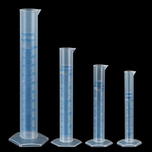 4 kusy odměrných válců 10 ml, 25 ml, 50 ml a 100 ml