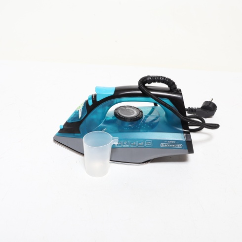 Naparovacia žehlička Black+Decker SteamPro 22