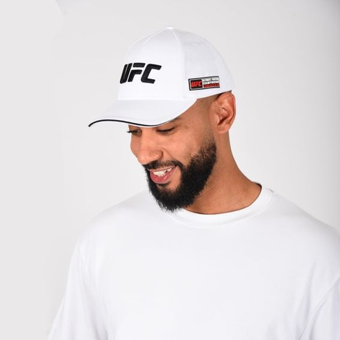 Pánska čiapka UFC, univerzálna veľkosť, čierna