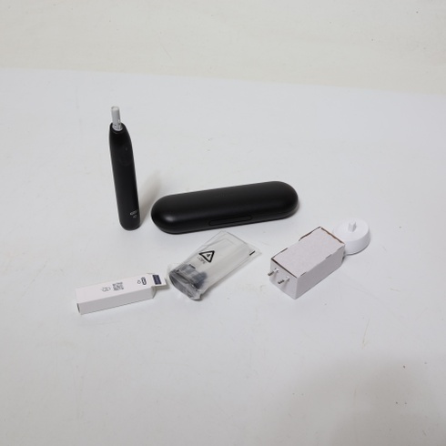 Elektrická kefka Oral-B iO 2, čierna
