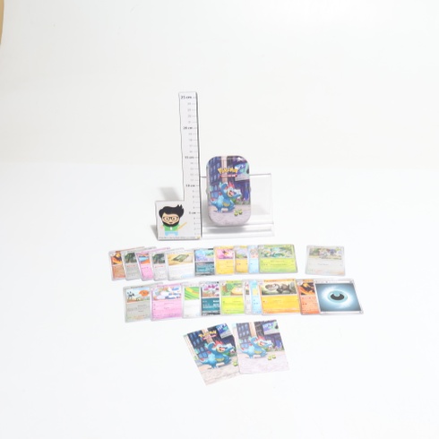 Pokémon: Illumi's Mini Tin - Alligator a Rozbouton (2 boostery, 1 umelecká karta a 1 stránka s