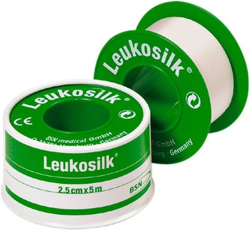 Lepiaca páska Leukosilk v rolke 2,5 cm x 5 m, 1 kus, na zabezpečenie obväzov na rany, ľahko sa trhá,
