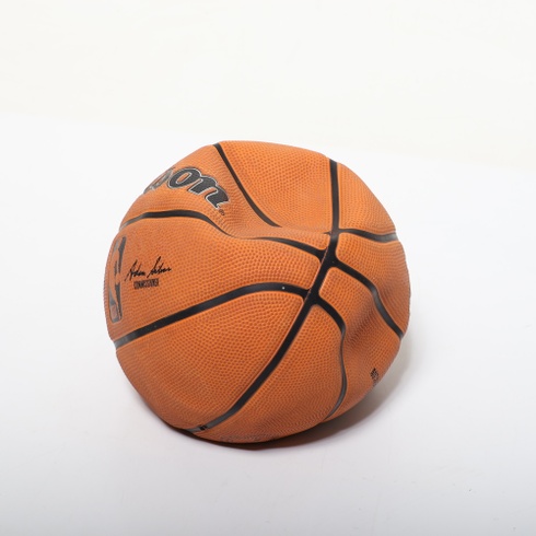 Basketbalový míč Wilson WTB7300XB06