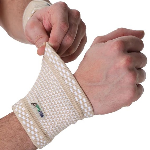 Zápästná bandáž NEOtech Care - úplet z bambusových vlákien - ľahká, elastická a priedušná - pre mužov