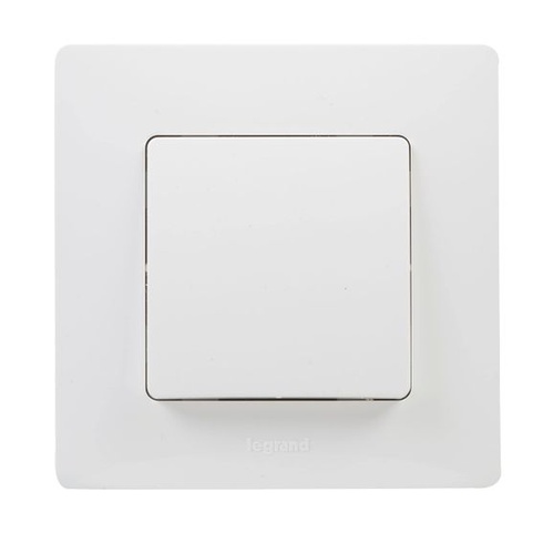LEGRAND Križovatka 10AX, Niloé Monoblock, kompletná s rámčekom, biela 396462 Križovatka Individuálna