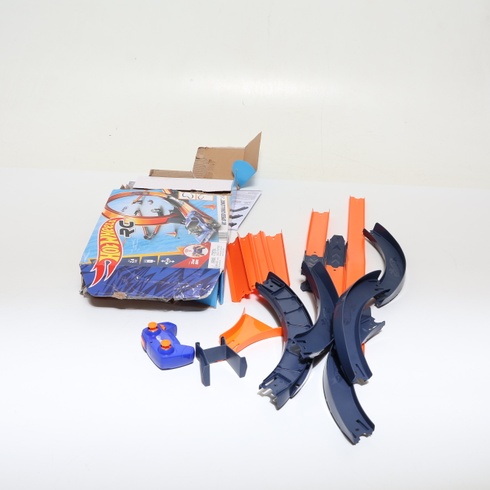 Autodráha Hot Wheels HXX45 30 dielov