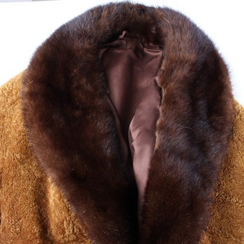 Dámský kabát odstín hnědé s límcem