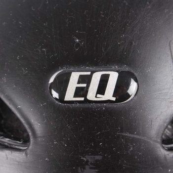 Lyžařská helma EQ černé barvy