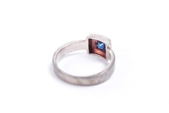 Dámský prsten stříbrný s modrým kamínkem