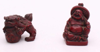 Dekorativní sošky Budhy a lva