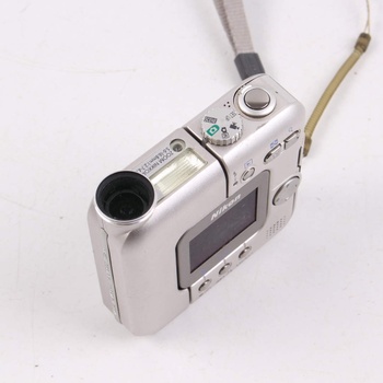 Digitální fotoaparát Nikon Coolpix SQ šedý