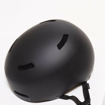 Cyklistická helma Giro černá