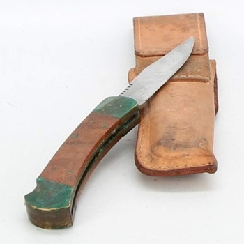 Zavírací nůž s rukojetí ze dřeva