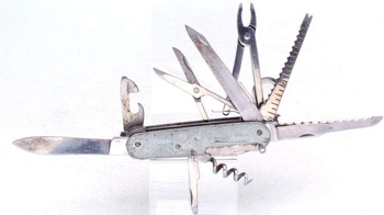 Multifunkční kapesní nůž 