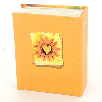 Fotoalbum žluto oranžové s květinou 