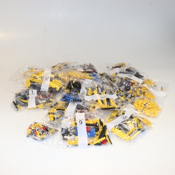 Stavebnice Lego Technic 42131 Buldozer D11