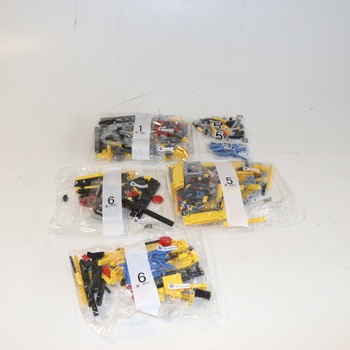 Stavebnice Lego Technic 42131 Buldozer D11