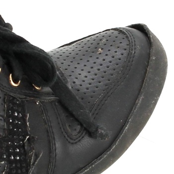 Dámská kotníčková obuv na klínku černá