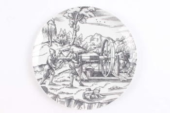 Dekorativní porcelánový talíř