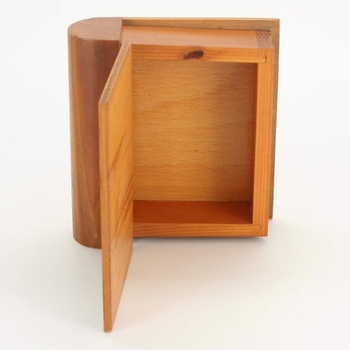 Dřevěná skříňka s mysliveckým motivem