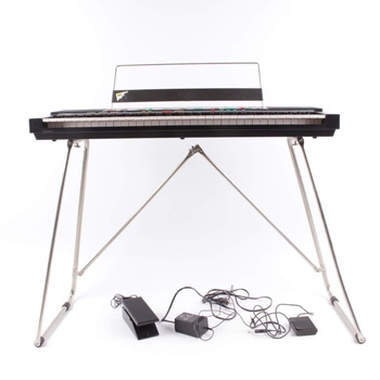 Keyboard Yamaha model PSR-090 