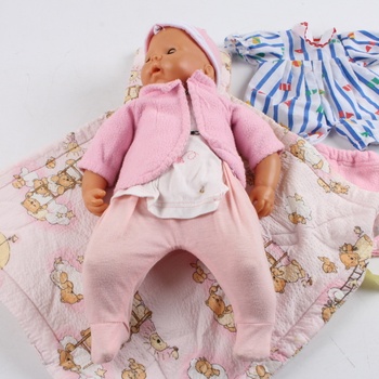 Panenka miminko v růžové zavinovačce
