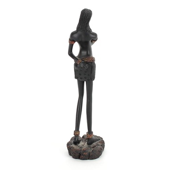 Keramická soška Černoška s náramky