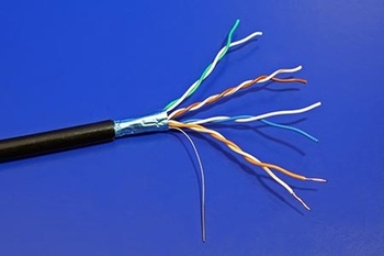 Síťový kabel Datacom drát, CAT5E, FTP, PVC