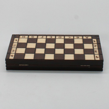 Cestovní dřevěné šachy v krabičce