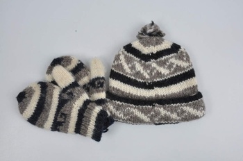 Zimní set čepice a rukavic pruhovaný