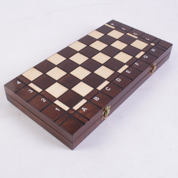 Šachovnicový set dřevěný hnědý
