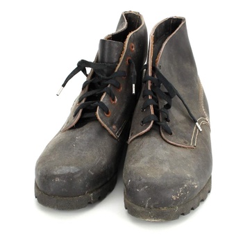 Pracovní obuv kožená černá