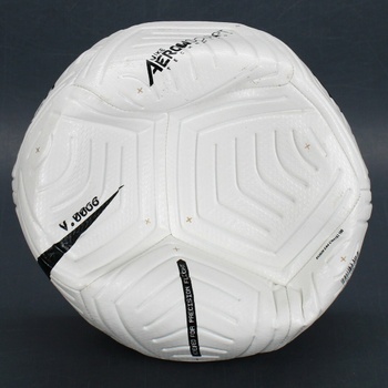 Fotbalový míč od značky Nike