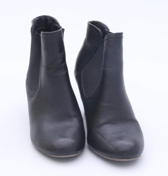 Dámské boty na podpatku s gumou černé