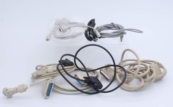 Set kabelů různých druhů