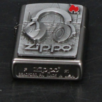 Zapalovač Zippo 2005718 černý