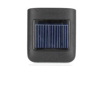 Nabíječka se solárním panelem pro iPhone