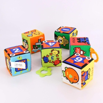Kufřík s hracími látkovými kostkami pro děti