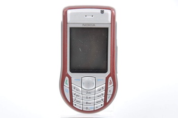 Mobilní telefon Nokia 6630 červený