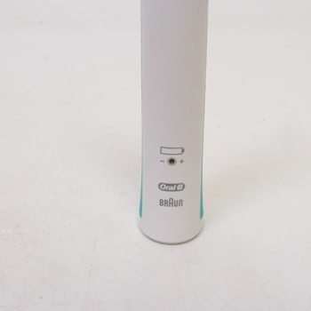 Elektrický zubní kartáček Oral-B TriZone 600