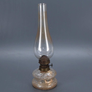 Petrolejová lampa se skleněným cylindrem